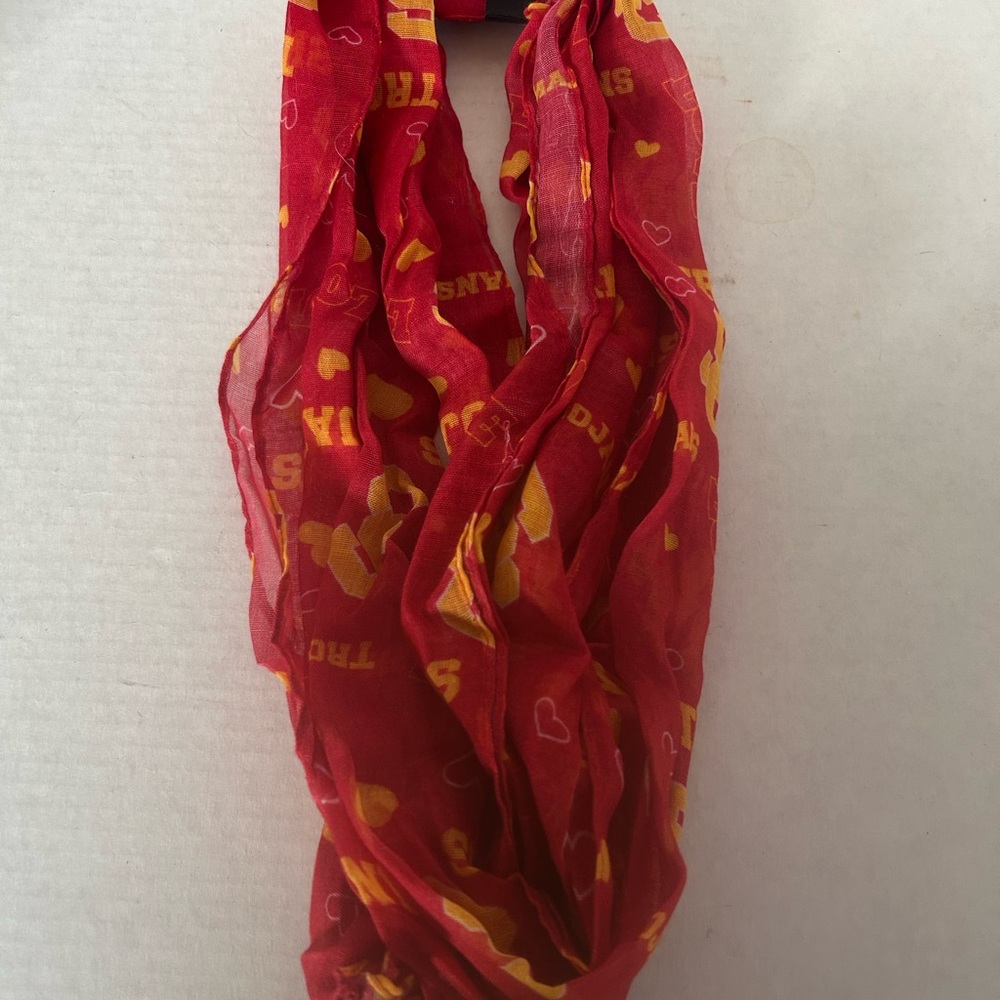IPG Team Scarf USC Trojans Red and Yellow Patterned Infinity Scarf NWNT